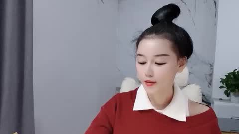 Daisy online show from 12-14-25, 06:08