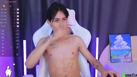 Mark online show from 11-21-25, 08:18