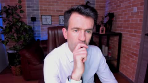 Steve online show from 12-18-24, 02:17