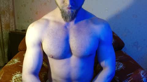 Valentino Hard online show from 12-19-24, 06:23