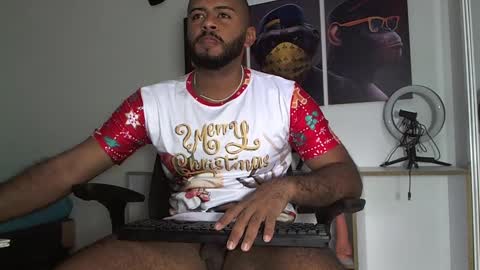 Snapshot of hardboy_latin chatting on 12-31-24, 10:01 hardboy_latin online show from 12-31-24, 10:01