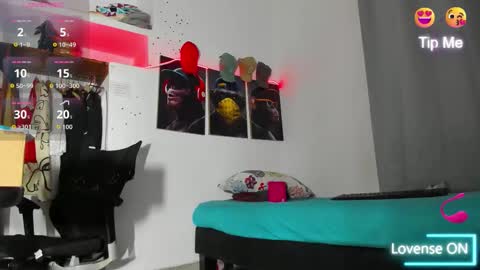 Snapshot of hardboy_latin chatting on 12-13-25, 11:43 hardboy_latin online show from 12-13-25, 11:43