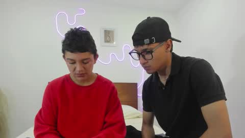 Snapshot of hardcoreheat_ind chatting on 02-15-26, 11:01 kade and demi independent models online show from 02-15-26, 11:01