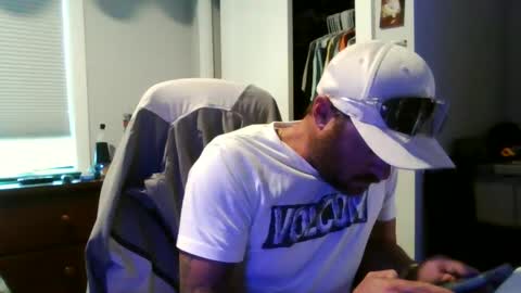 Snapshot of hardcoresinner chatting on 09-17-25, 11:28 Sinner online show from 09-17-25, 11:28