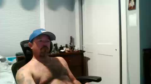 Snapshot of hardcoresinner chatting on 10-18-25, 01:19 Sinner online show from 10-18-25, 01:19
