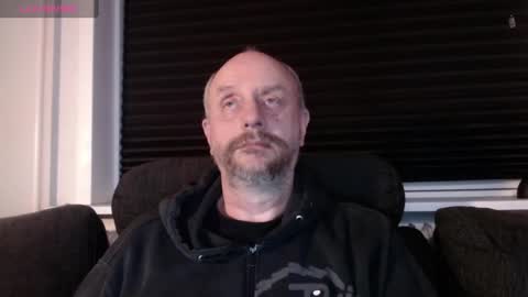 MrLazy online show from 02-23-25, 01:13