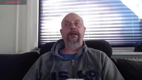 MrLazy online show from 11-21-25, 09:52