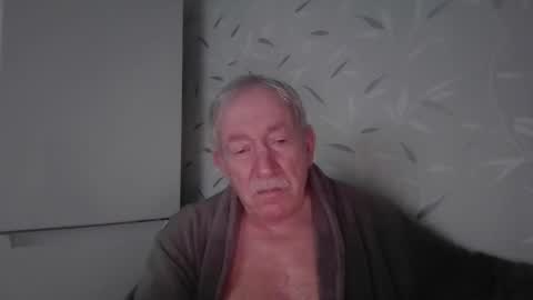 hardon4u123456789 online show from 11-15-25, 02:57