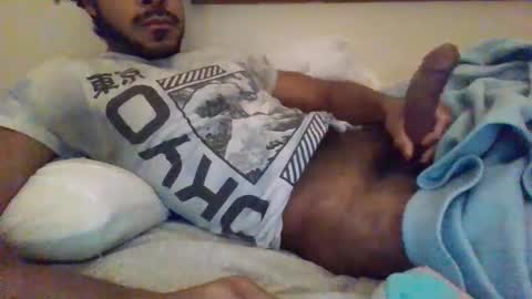 Snapshot of hardone00000 chatting on 12-29-24, 05:01 hardone00000 online show from 12-29-24, 05:01