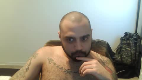 Snapshot of hardschwan chatting on 02-19-26, 03:41 hardschwan online show from 02-19-26, 03:41