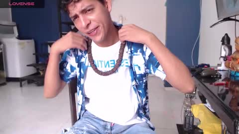Snapshot of hardsexlove08 chatting on 12-30-24, 03:46 Andres Dean online show from 12-30-24, 03:46