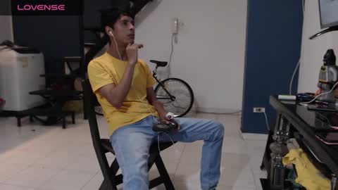 Snapshot of hardsexlove08 chatting on 02-20-25, 12:08 Andres Dean online show from 02-20-25, 12:08