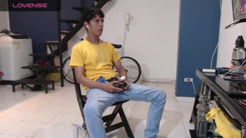 Snapshot of hardsexlove08 chatting on 02-20-25, 03:12 Andres Dean online show from 02-20-25, 03:12