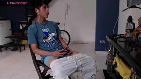 Snapshot of hardsexlove08 chatting on 02-23-25, 09:37 Andres Dean online show from 02-23-25, 09:37
