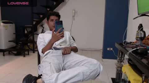 Snapshot of hardsexlove08 chatting on 02-26-25, 11:15 Andres Dean online show from 02-26-25, 11:15