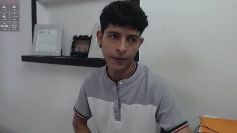 Snapshot of hardsexlove08 chatting on 10-17-25, 09:06 Andres Dean online show from 10-17-25, 09:06