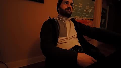 Tom online show from 10-18-25, 02:14