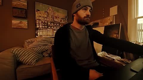 Tom online show from 11-27-25, 08:22