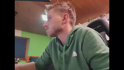 Snapshot of hardtechno_xxx chatting on 12-19-24, 08:55 hardtechno_xxx online show from 12-19-24, 08:55