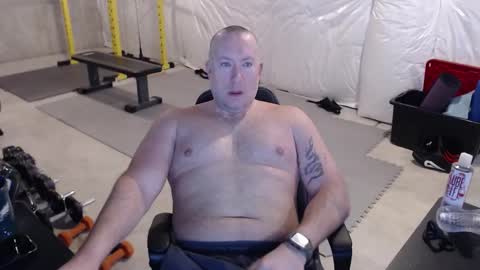 Snapshot of hardwired4816 chatting on 02-15-26, 02:36 hardwired4816 online show from 02-15-26, 02:36