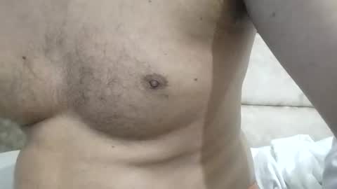 Snapshot of hardy889673072 chatting on 10-19-25, 09:37 hardy889673072 online show from 10-19-25, 09:37