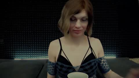 Snapshot of hardy_green chatting on 02-25-26, 04:55 Miss Hardy online show from 02-25-26, 04:55