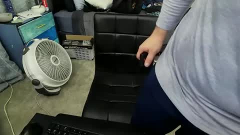 Snapshot of hardyhar702 chatting on 11-16-25, 09:37 hardyhar702 online show from 11-16-25, 09:37