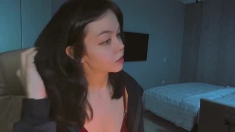 Miss Hari online show from 11-21-25, 10:03