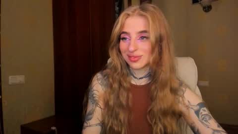 Julia online show from 10-24-25, 05:37