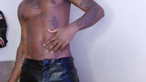 Snapshot of harley_quinnn111 chatting on 11-16-25, 07:30 harley_quinnn111 online show from 11-16-25, 07:30