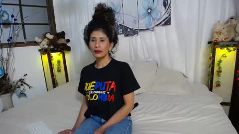 Snapshot of harley_quinns1 chatting on 12-20-24, 03:03 harley_quinns1 online show from 12-20-24, 03:03