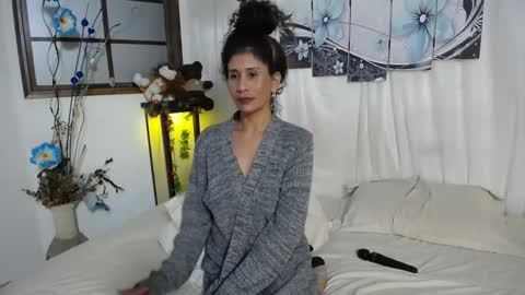 Snapshot of harley_quinns1 chatting on 12-20-24, 06:08 harley_quinns1 online show from 12-20-24, 06:08