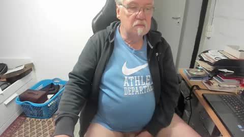 Manni online show from 10-10-25, 10:36