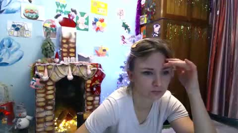 Snapshot of harleymid chatting on 12-18-25, 05:41 Mery online show from 12-18-25, 05:41