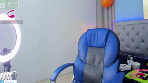 Snapshot of haroldxl chatting on 11-05-25, 02:06 IM HAROLD online show from 11-05-25, 02:06