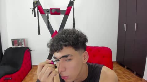 Harry online show from 01-08-25, 01:42