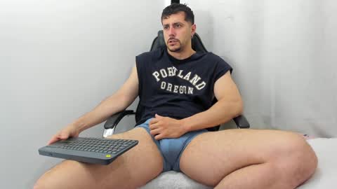 Snapshot of harrydaviss chatting on 12-11-24, 10:27 alpha online show from 12-11-24, 10:27