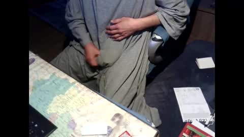 Snapshot of harryheat chatting on 09-14-25, 12:37 harryheat online show from 09-14-25, 12:37