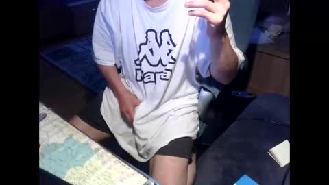 Snapshot of harryheat chatting on 09-16-25, 07:42 harryheat online show from 09-16-25, 07:42