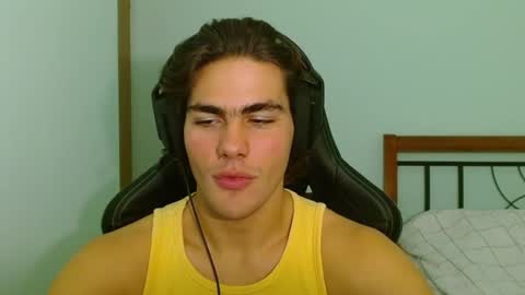 Snapshot of harryking1 chatting on 11-09-25, 08:51 harryking1 online show from 11-09-25, 08:51