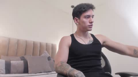 Snapshot of harryy_joness chatting on 01-04-25, 05:16 Harry Jones online show from 01-04-25, 05:16