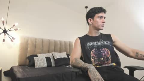 Snapshot of harryy_joness chatting on 03-05-25, 05:50 Harry Jones online show from 03-05-25, 05:50