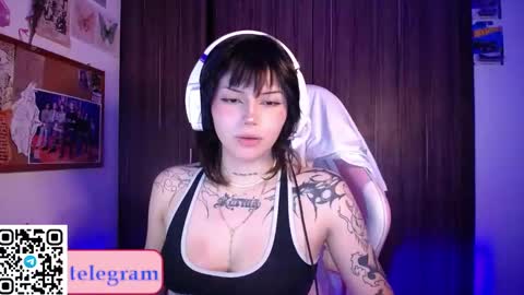 Snapshot of harumi09 chatting on 10-04-25, 04:10 harukitty online show from 10-04-25, 04:10