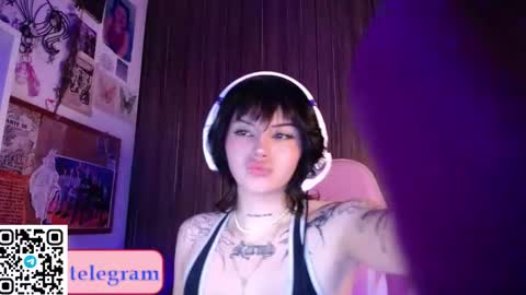 Snapshot of harumi09 chatting on 10-07-25, 12:08 harukitty online show from 10-07-25, 12:08