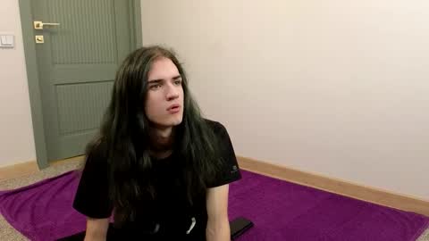 Snapshot of harvey_hair chatting on 11-08-25, 01:44 harvey_hair online show from 11-08-25, 01:44