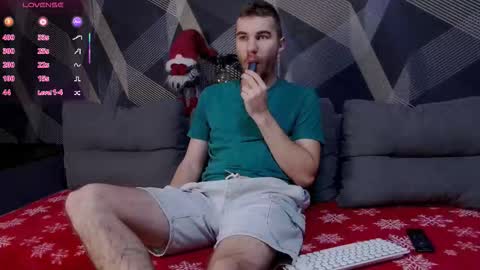 Snapshot of harvey_ren chatting on 02-08-26, 07:17 Harvey online show from 02-08-26, 07:17