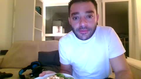 Snapshot of hash420 chatting on 03-03-25, 09:48 hash420 online show from 03-03-25, 09:48