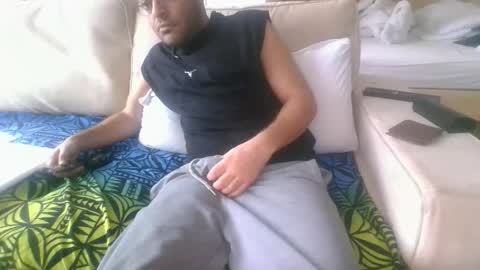 Snapshot of hash420 chatting on 10-23-25, 01:21 hash420 online show from 10-23-25, 01:21