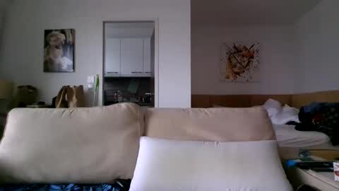 Snapshot of hash420 chatting on 11-21-25, 02:27 hash420 online show from 11-21-25, 02:27