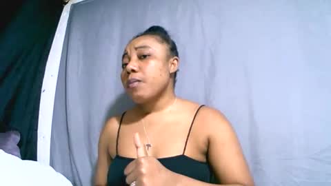 Snapshot of hasimina09 chatting on 10-20-25, 11:54 hasimina09 online show from 10-20-25, 11:54